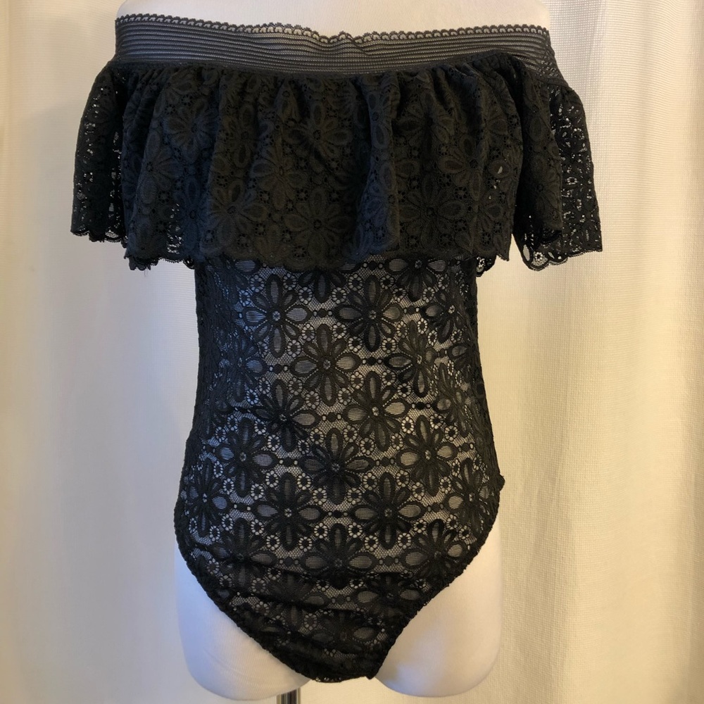 Victoria Secret 🌿Lace Body Suit